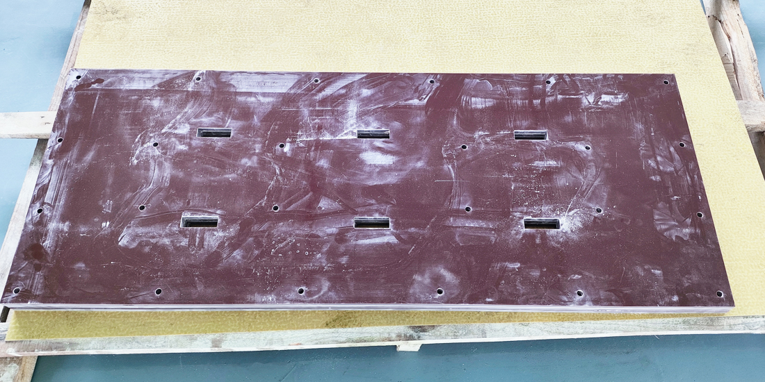 工程塑料加工中心主要適合加工什么類型的零件